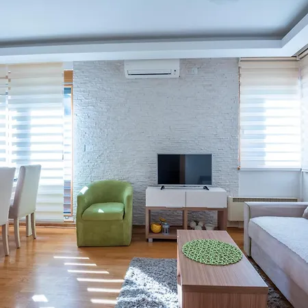 Konaciste Egoiste - Centar Zlatibor