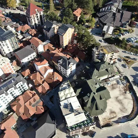 Konaciste Egoiste - Centar *