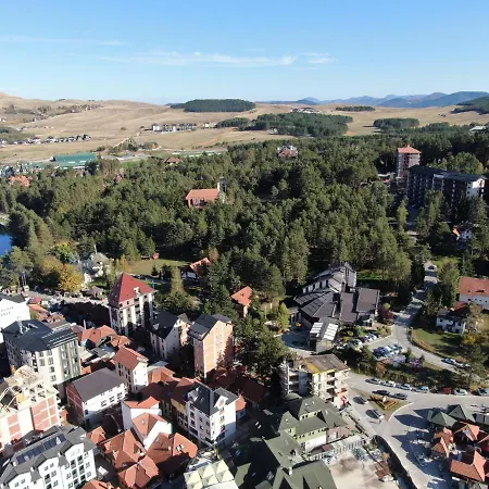 Konaciste Egoiste - Centar * Zlatibor