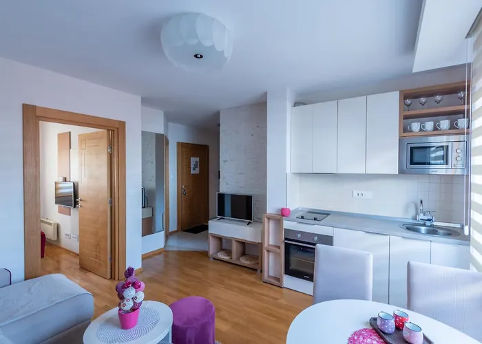 דירה Konaciste Egoiste - Centar