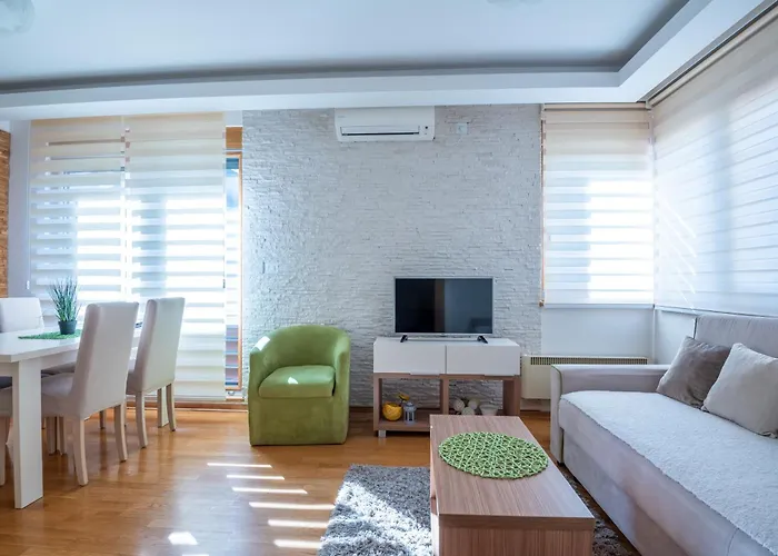 Konaciste Egoiste - Centar זלאטיבור