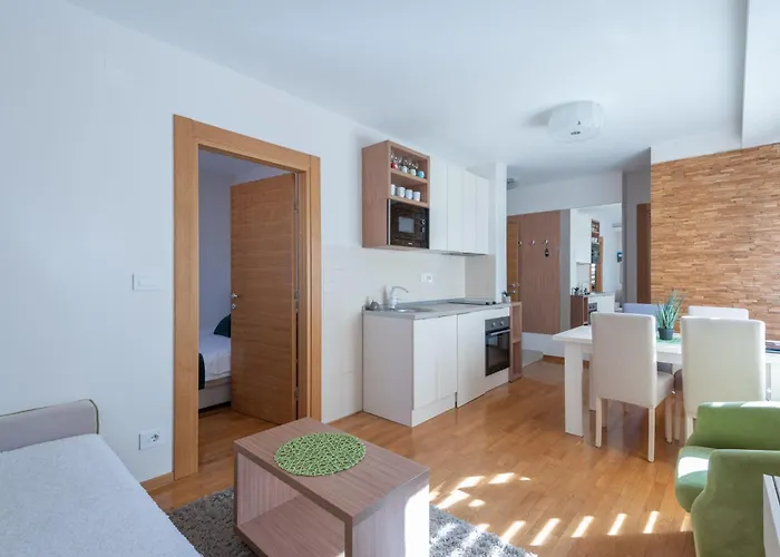 Konaciste Egoiste - Centar Daire