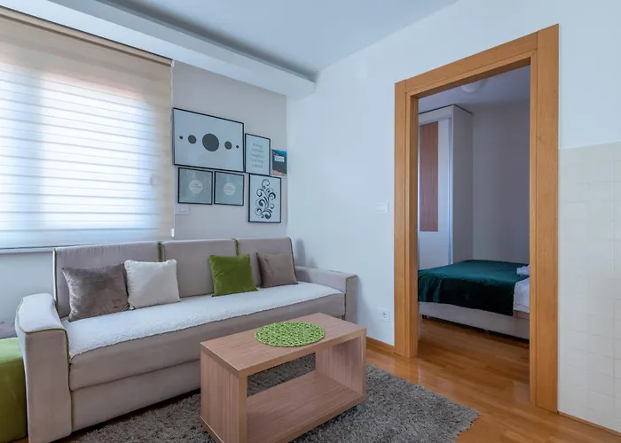 Konaciste Egoiste - Centar Daire *