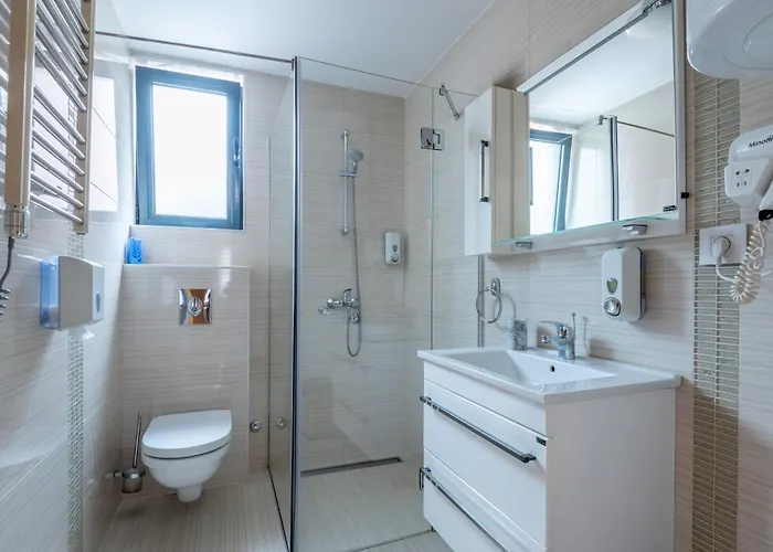 Konaciste Egoiste - Centar זלאטיבור