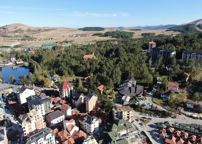 Konaciste Egoiste - Centar * Zlatibor